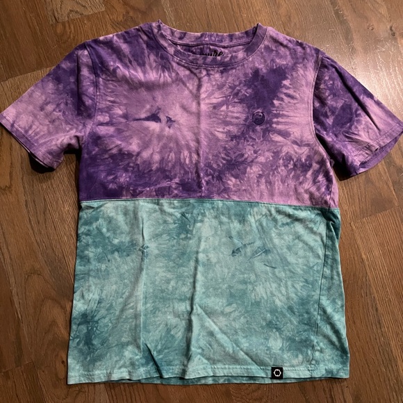 Empyre Embroidered Two-Tone Shirt Yin Yang Logo, Tree Pattern, Size Small - Picture 1 of 2